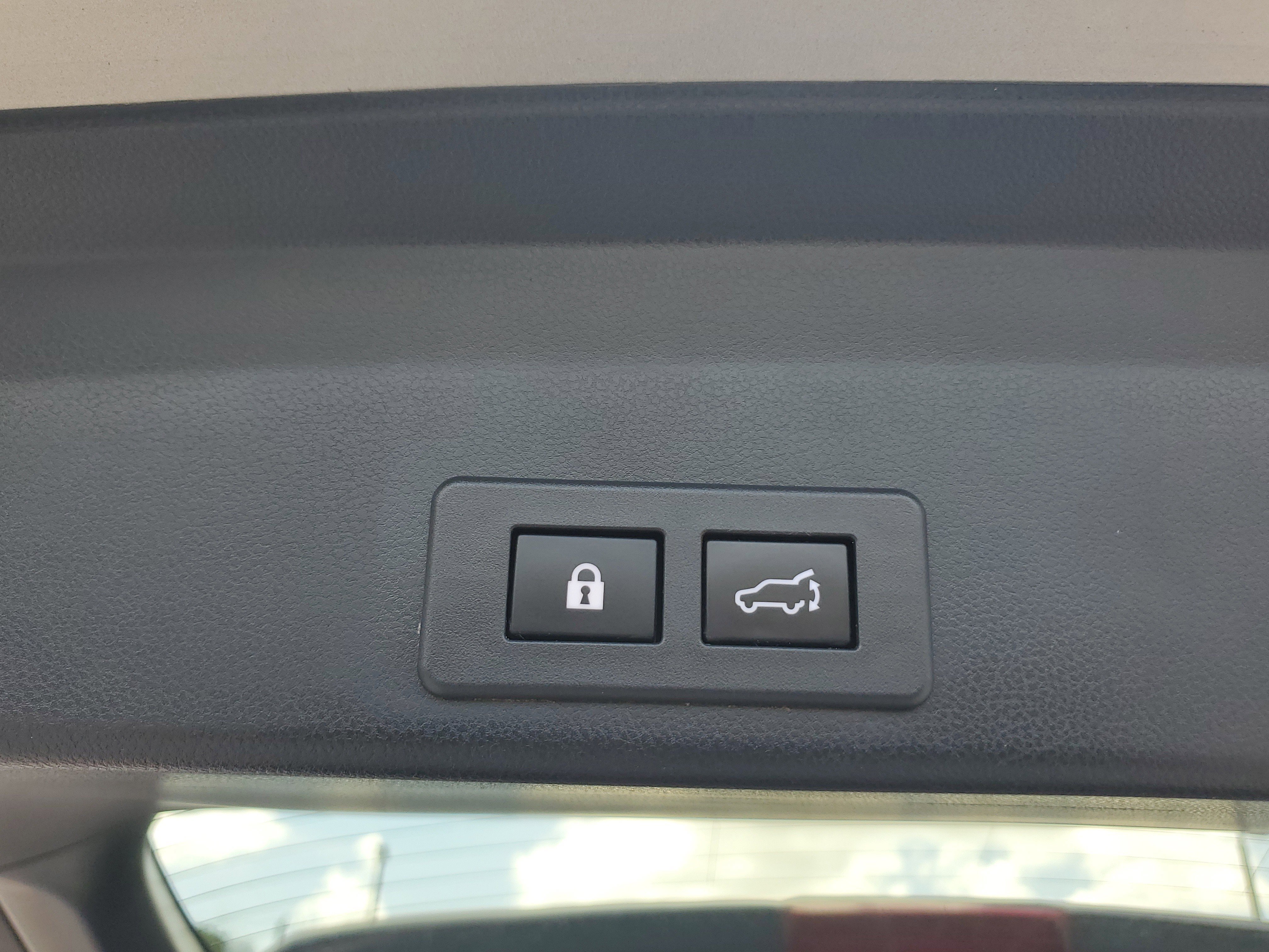 Used 2020 Subaru Ascent Limited w/ Technology Package image 19