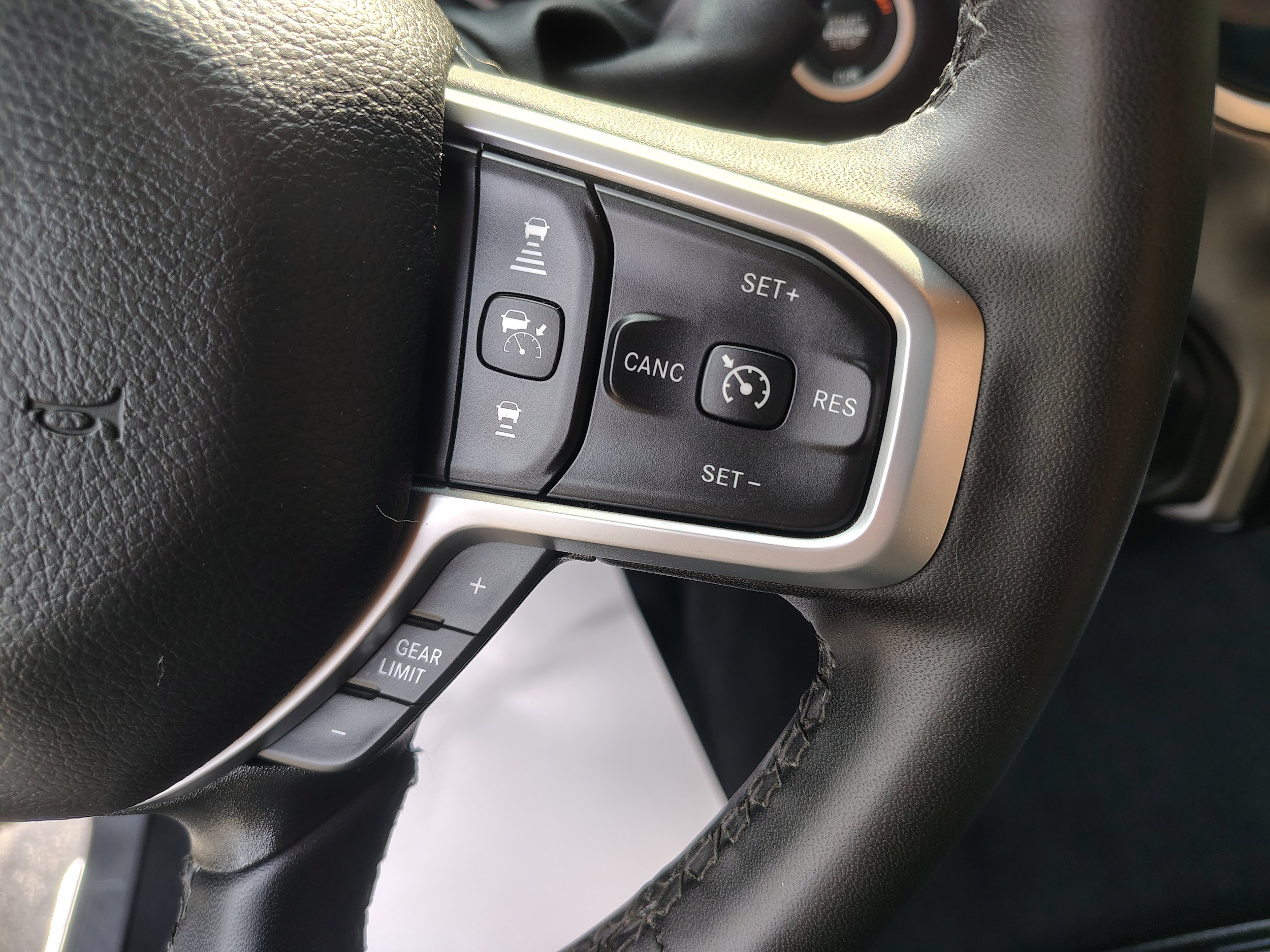 Certified 2025 RAM 2500 Big Horn AWD/4WD image 31
