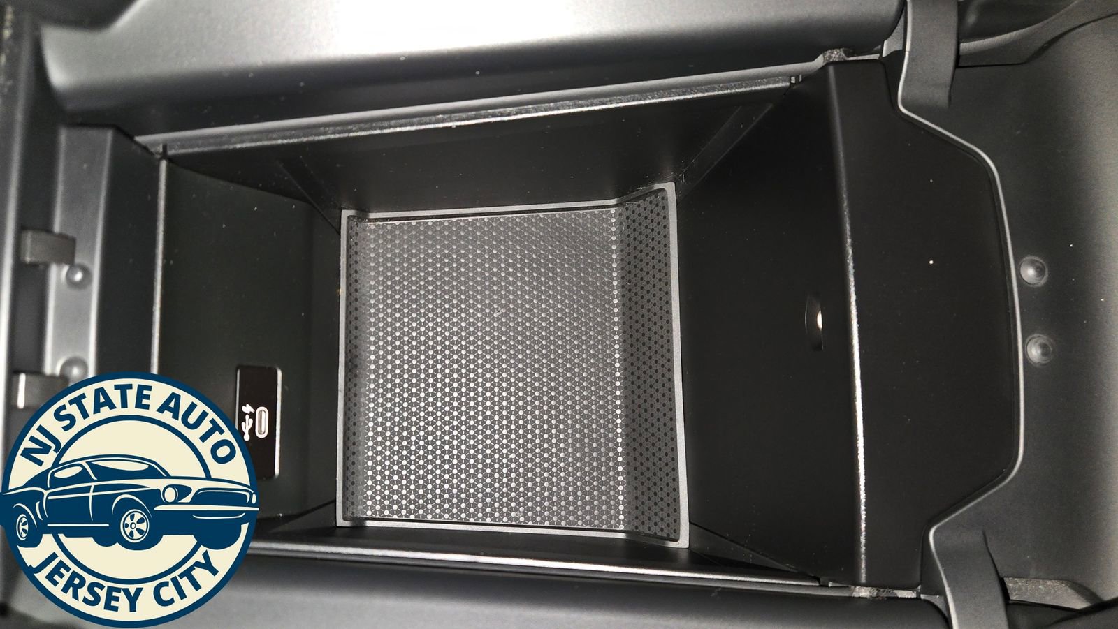 Used 2019 BMW X5 xDrive50i w/ Off-Road Package image 22