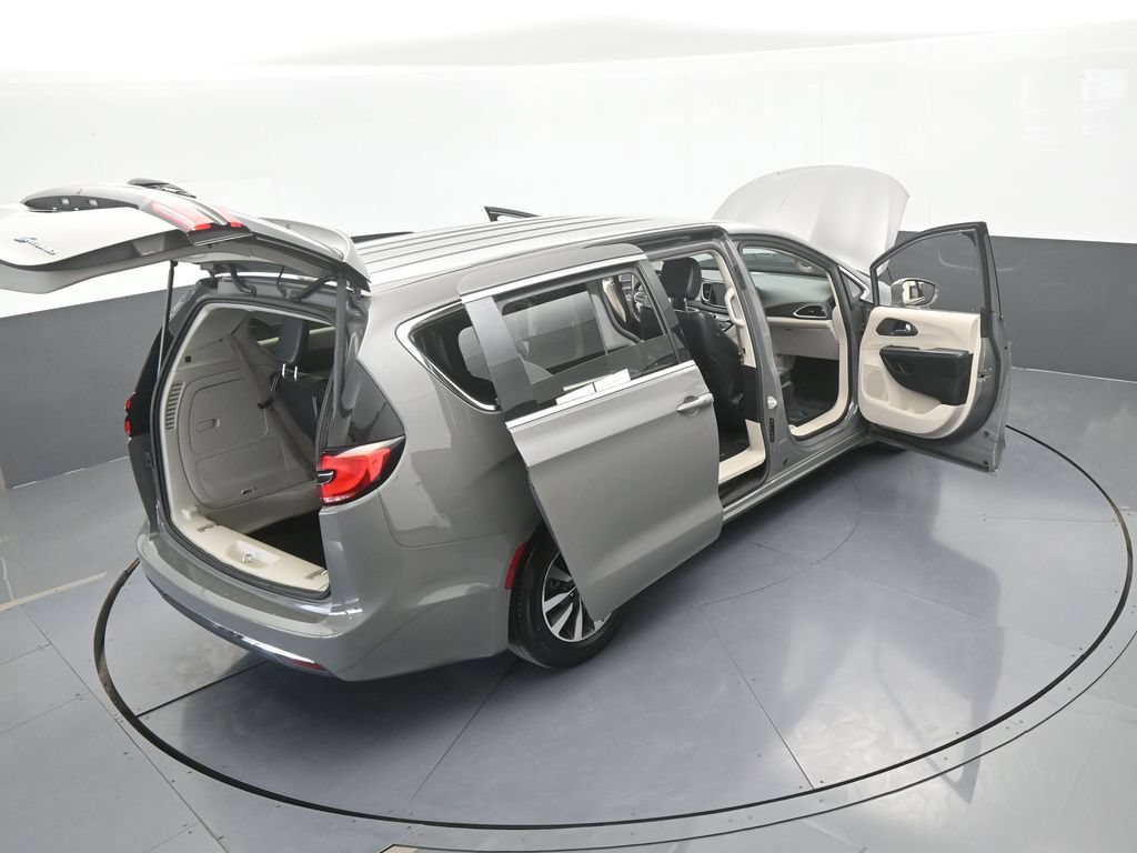 Used 2022 Chrysler Pacifica Touring-L FWD image 72