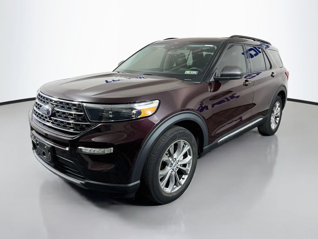 Certified 2023 Ford Explorer XLT w/ Equipment Group 202A AWD/4WD image 4