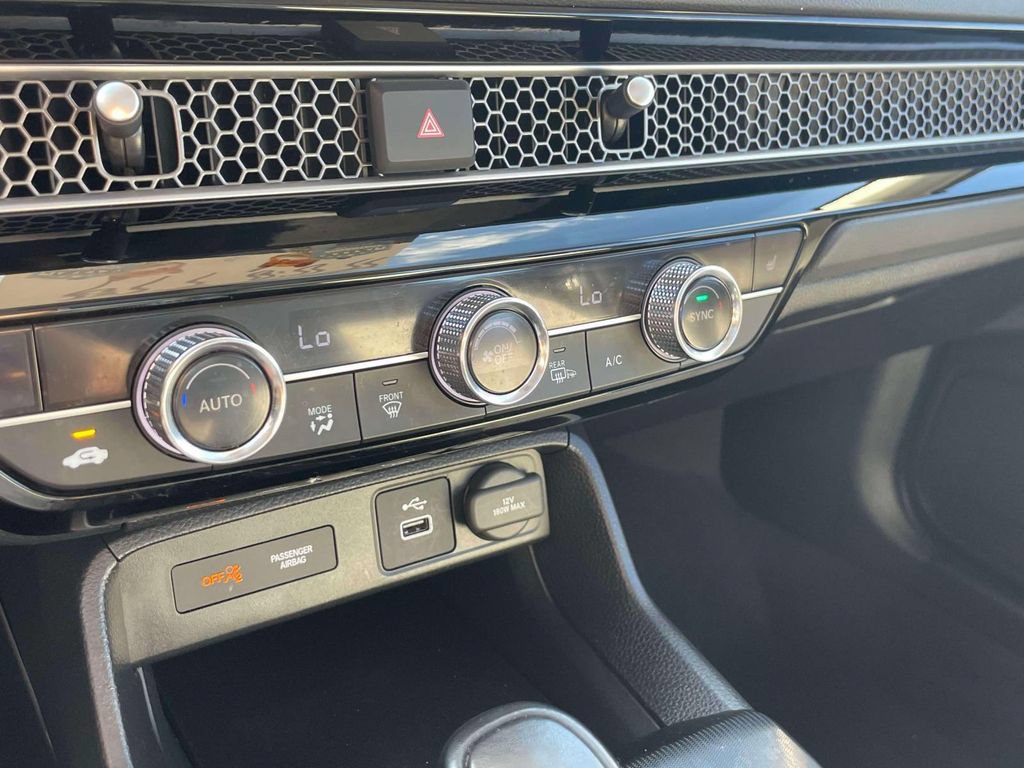 Certified 2024 Honda Civic EX image 30