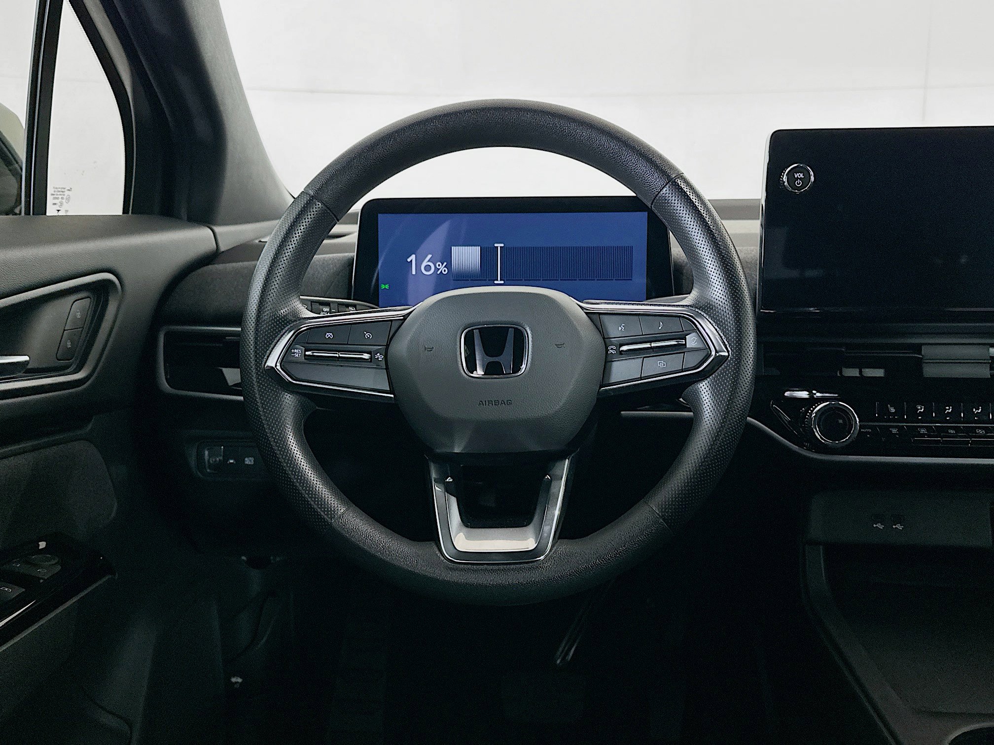 Used 2024 Honda Prologue EX image 18