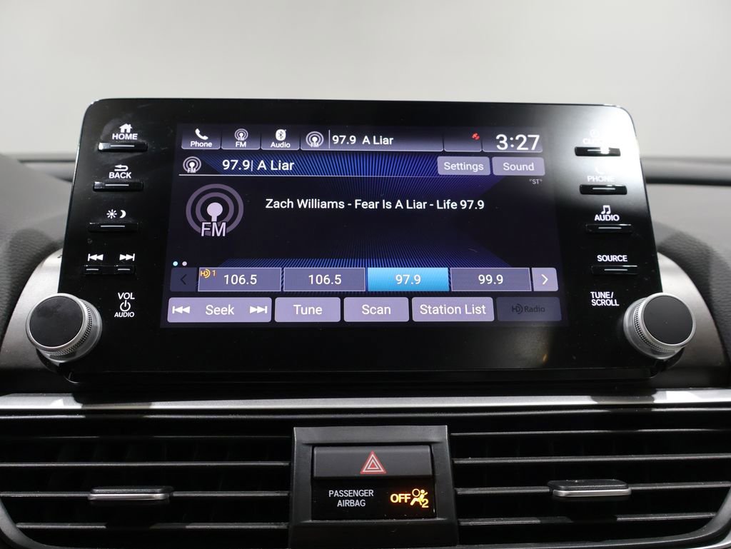 Used 2018 Honda Accord EX image 29