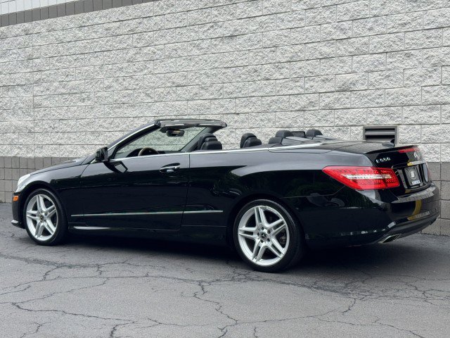 Used 2011 Mercedes-Benz E 550 Cabriolet image 2