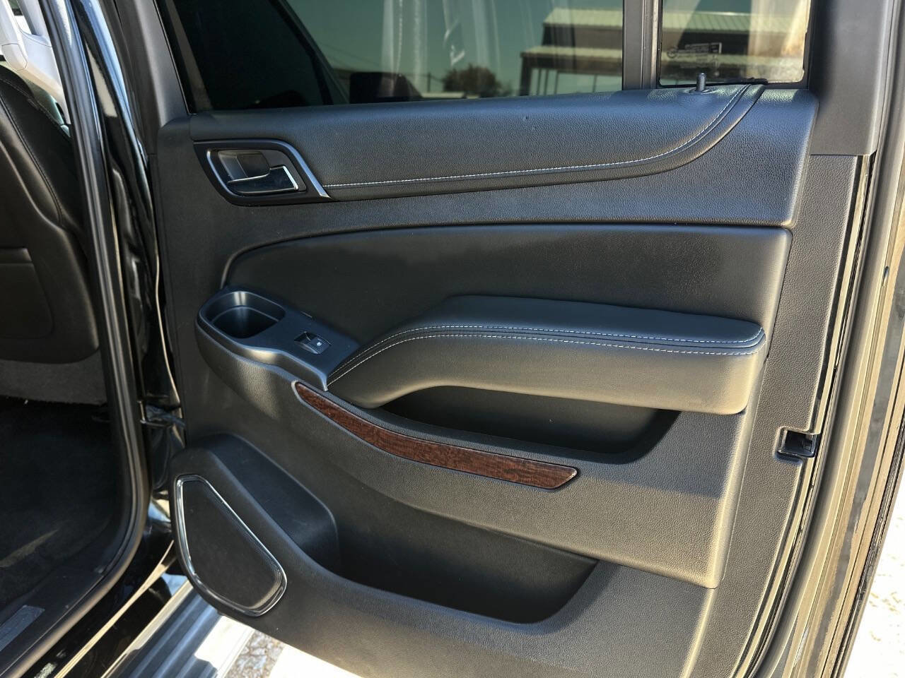 Used 2015 GMC Yukon XL SLT w/ Open Road Package image 31