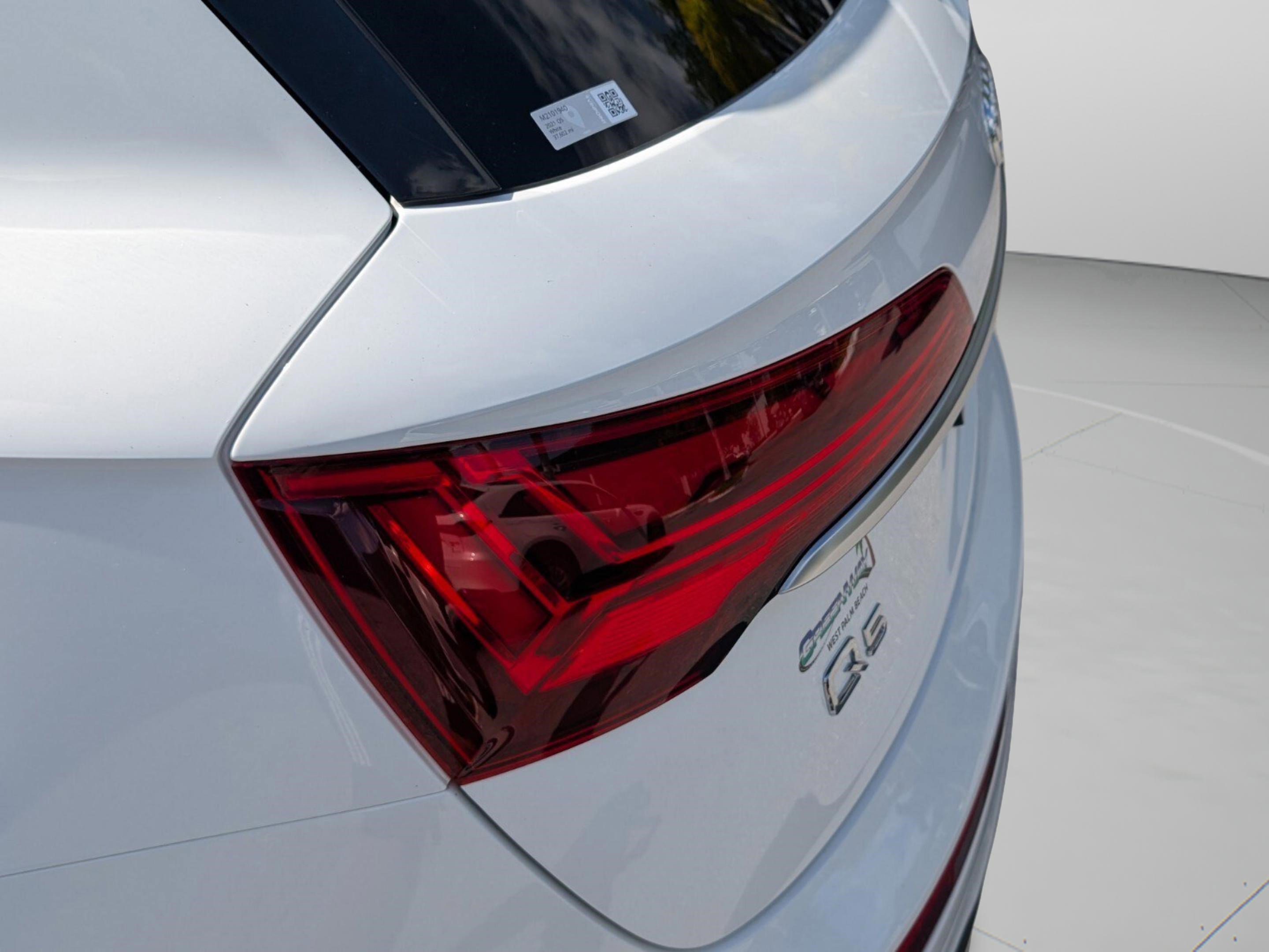 Used 2021 Audi Q5 Premium w/ Convenience Package image 34