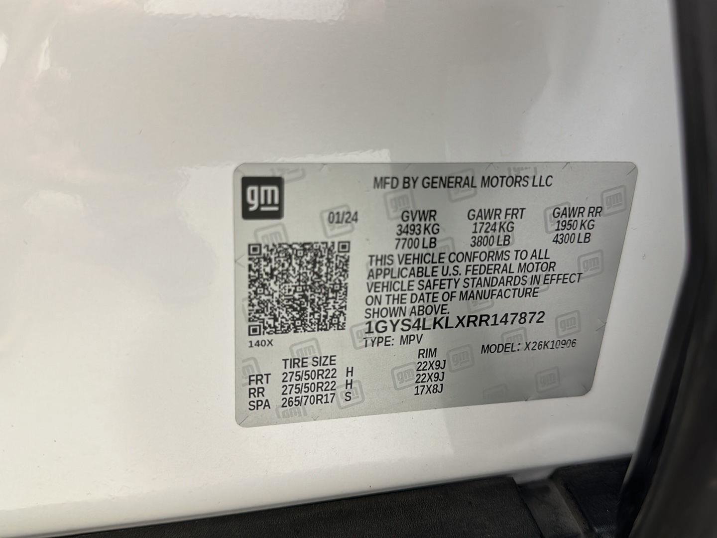 Used 2024 Cadillac Escalade ESV Premium Luxury w/ Performance Package AWD/4WD image 33