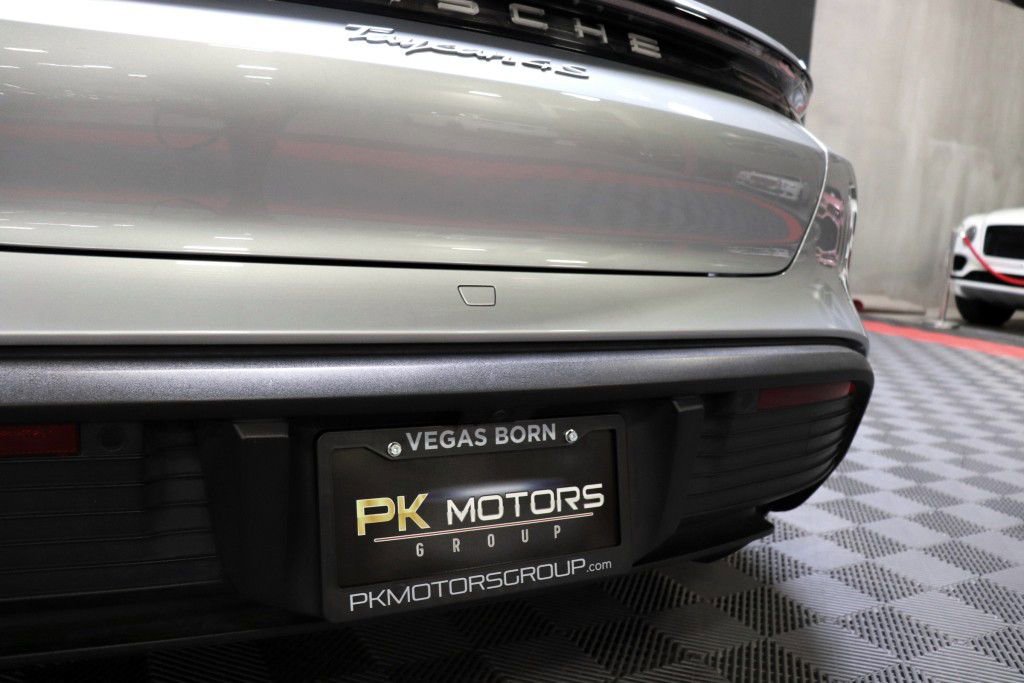 Used 2020 Porsche Taycan 4S image 8