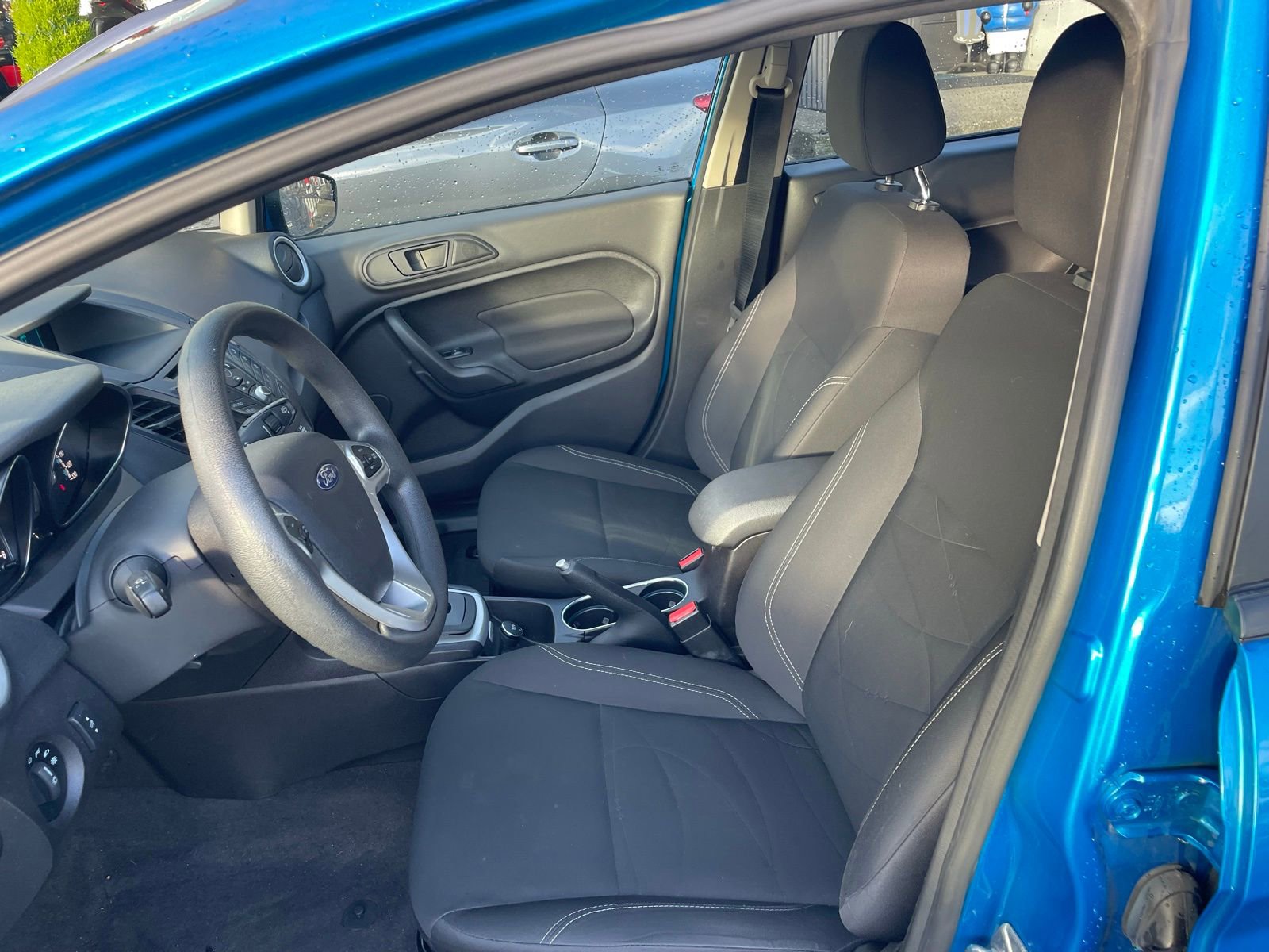 Used 2017 Ford Fiesta SE image 14