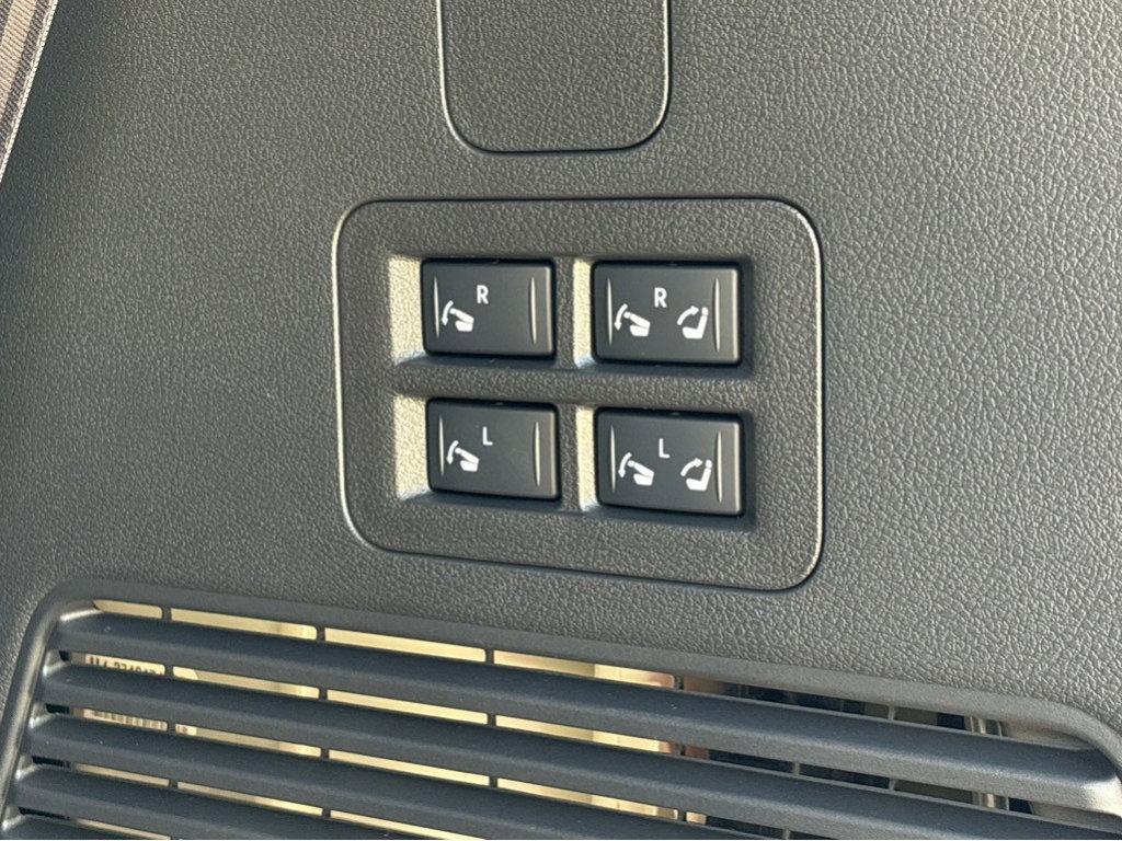 New 2026 Nissan Armada SL w/ Captain's Chari Seat Package image 36