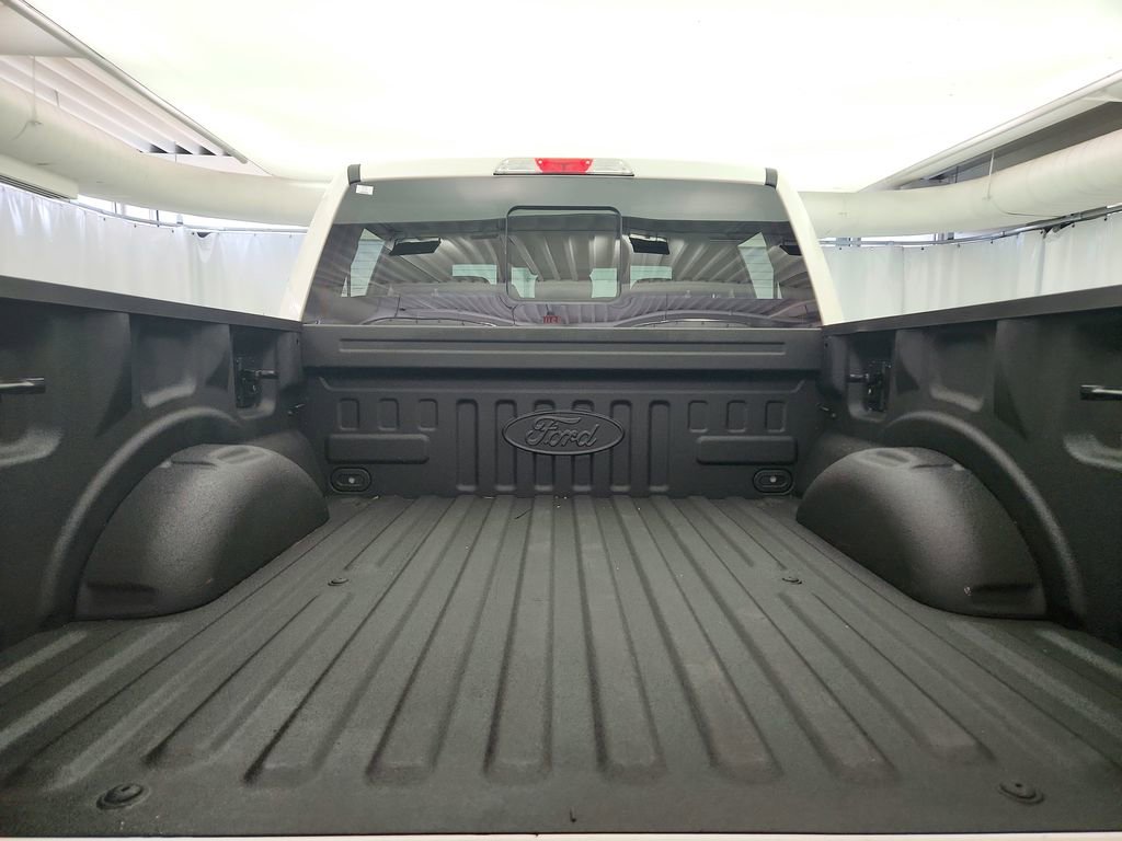 Used 2017 Ford F150 Lariat w/ Equipment Group 501A Mid image 33
