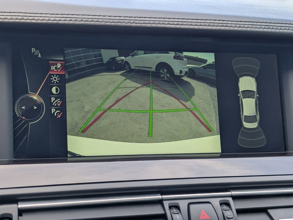 Used 2013 BMW M5 RWD image 20