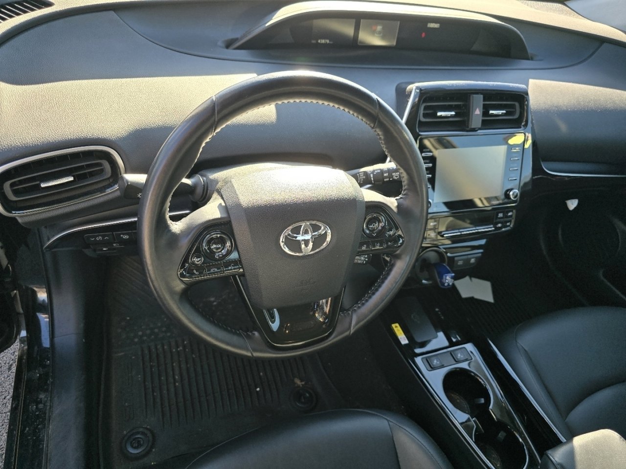 Used 2022 Toyota Prius image 16