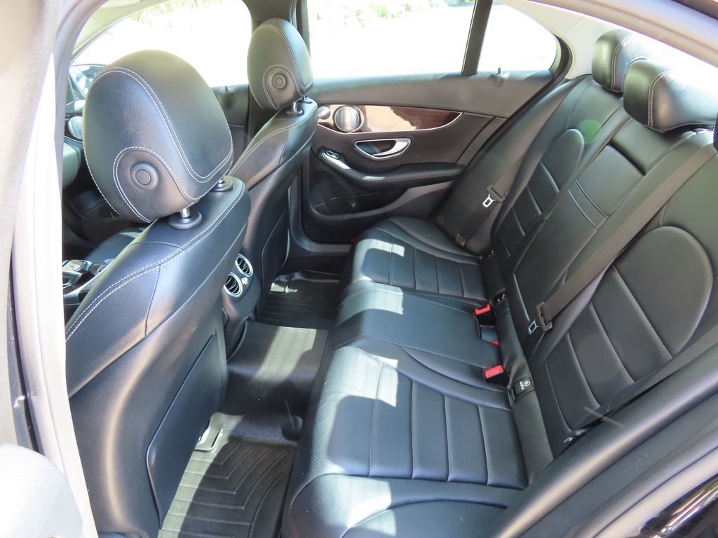 Used 2017 Mercedes-Benz C 300 4MATIC Sedan image 27