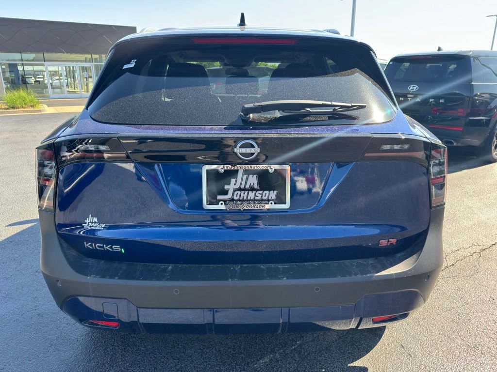 New 2026 Nissan Kicks SR w/ SR Premium Package FWD image 4