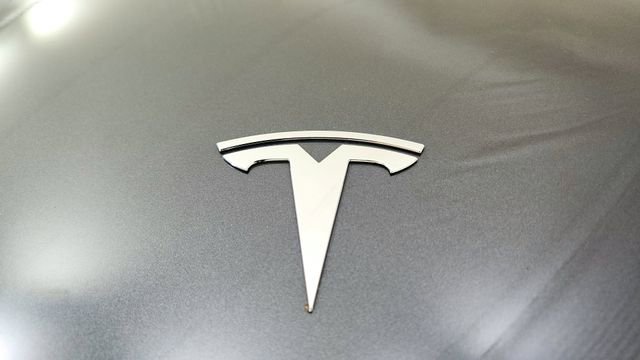 Used 2025 Tesla Model Y Performance AWD/4WD image 16