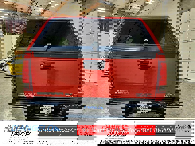 Used 2013 GMC Sierra 2500 SLT w/ Suspension Package, Off-Road image 7