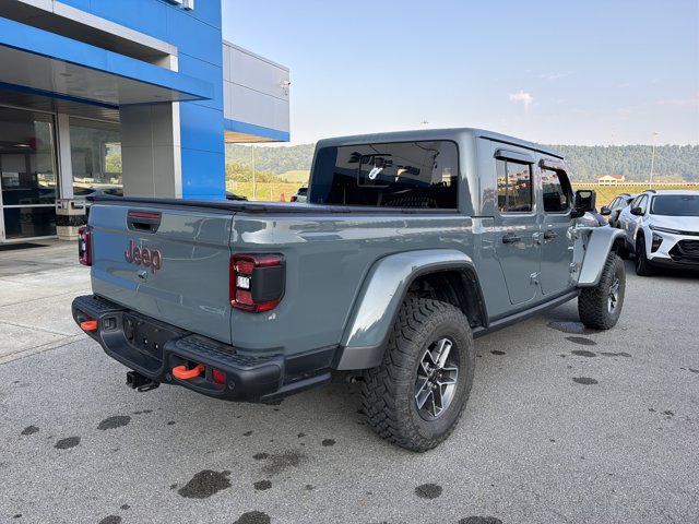 Used 2024 Jeep Gladiator Mojave AWD/4WD image 5