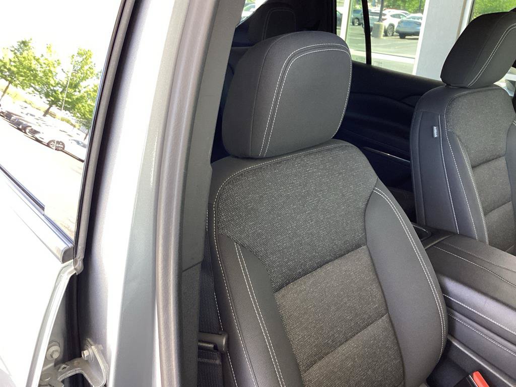 Used 2024 Chevrolet Traverse LT FWD image 18
