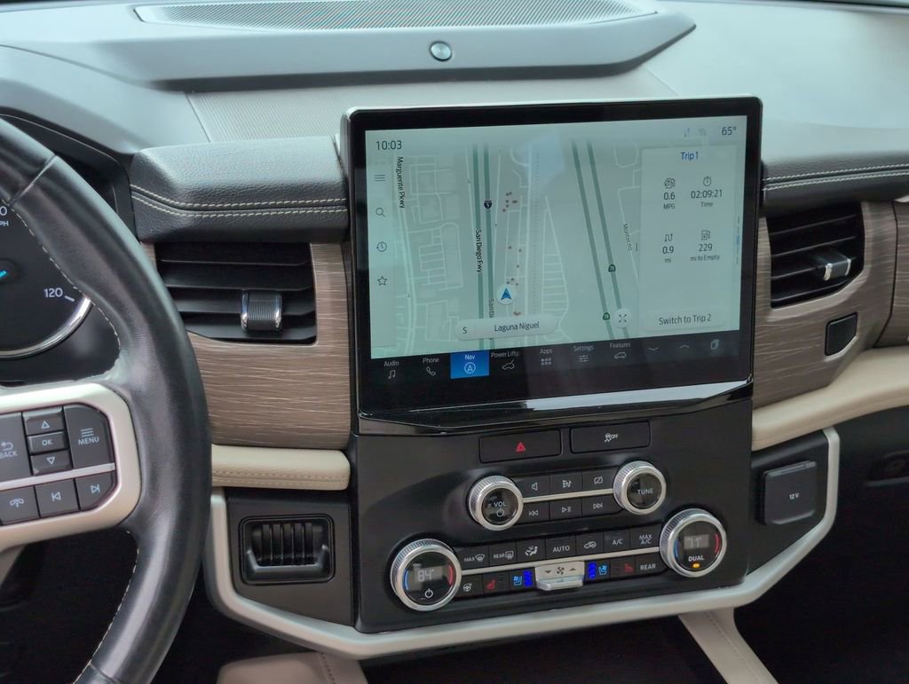 Used 2023 Ford Expedition Limited AWD/4WD image 31