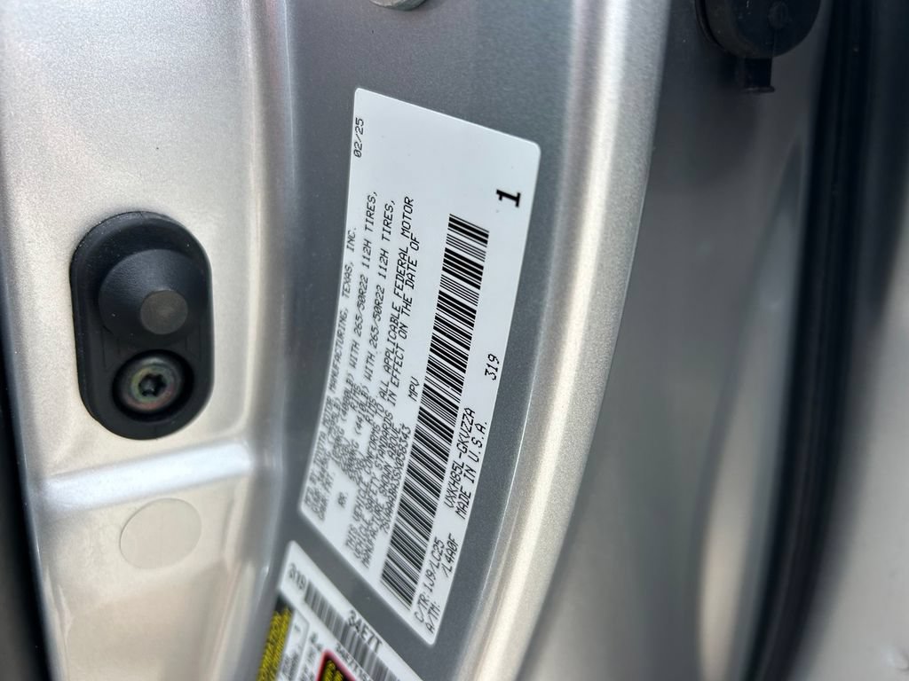 Certified 2025 Toyota Sequoia Capstone AWD/4WD image 10