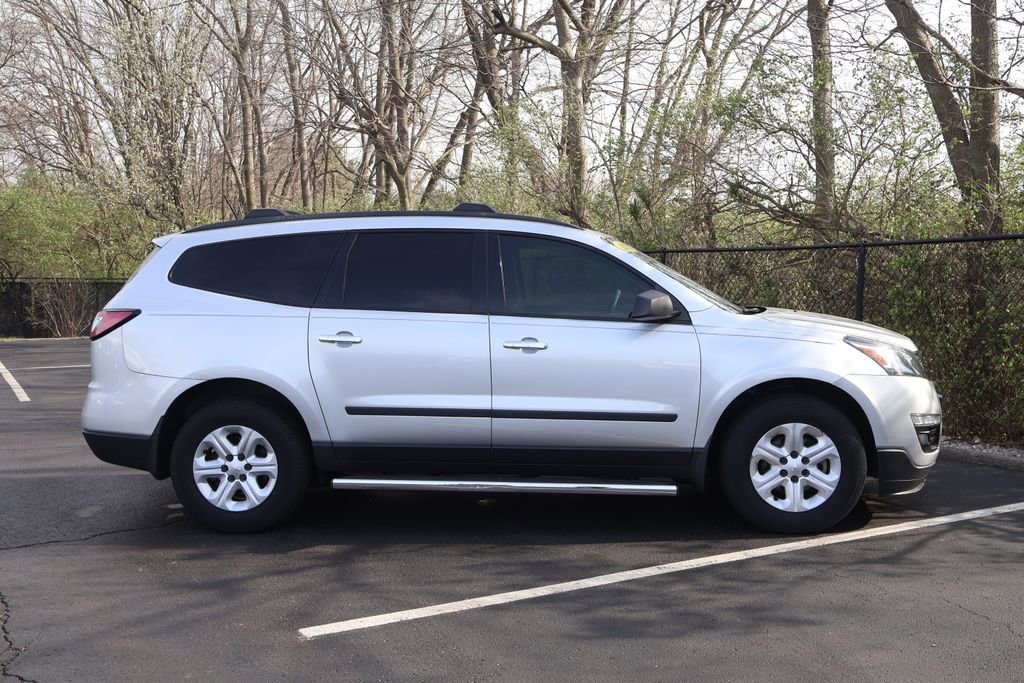 Used 2016 Chevrolet Traverse LS image 10