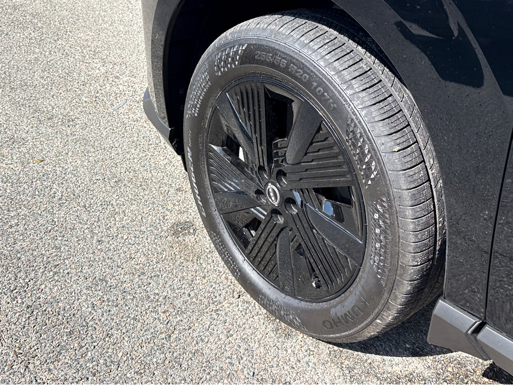 Used 2025 Nissan Murano SV image 22