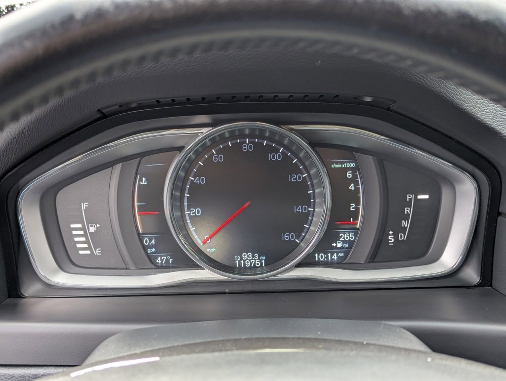 Used 2016 Volvo XC70 T5 Premier w/ Proximity Package image 14