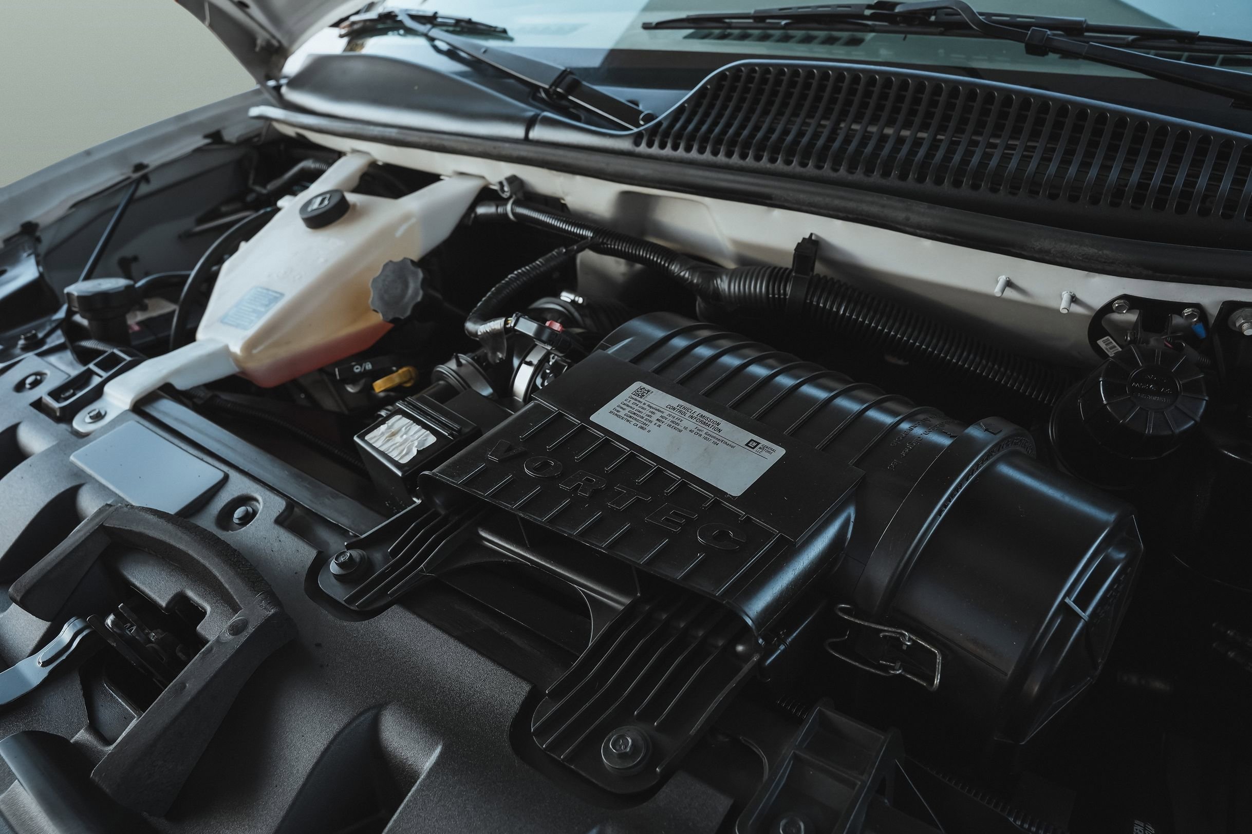 Used 2016 Chevrolet Express 3500 Extended RWD image 23