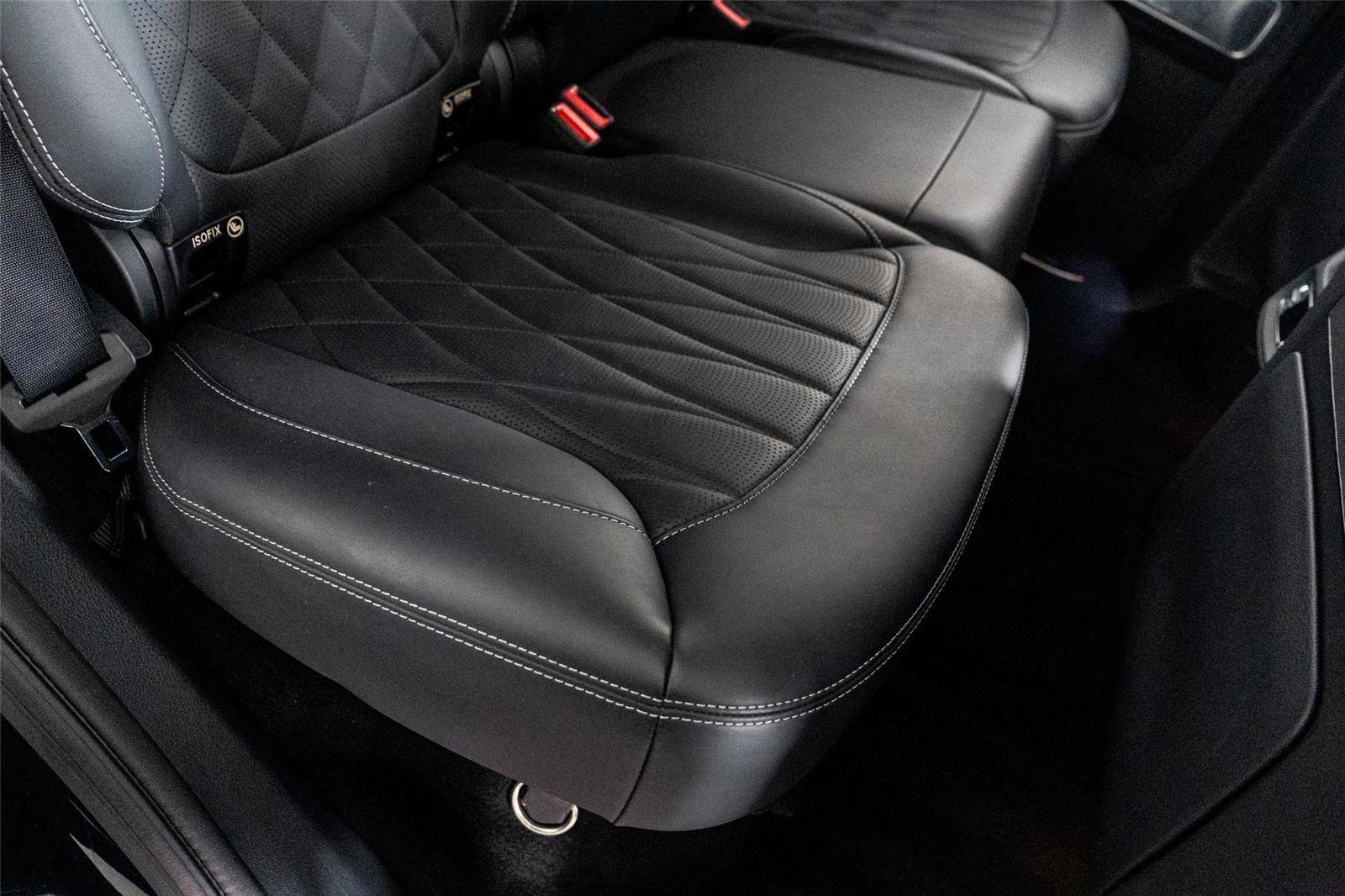 Used 2025 Mercedes-Benz G 63 AMG 4MATIC image 35