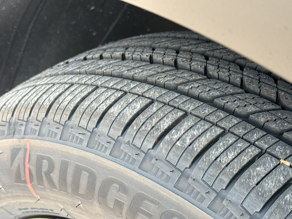 New 2026 Nissan Kicks SV w/ Cold Weather Package image 10