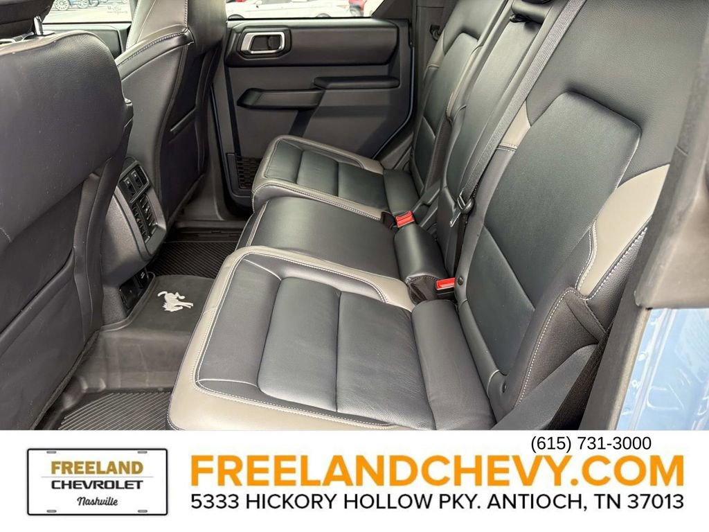 Used 2025 Ford Bronco Outer Banks image 16