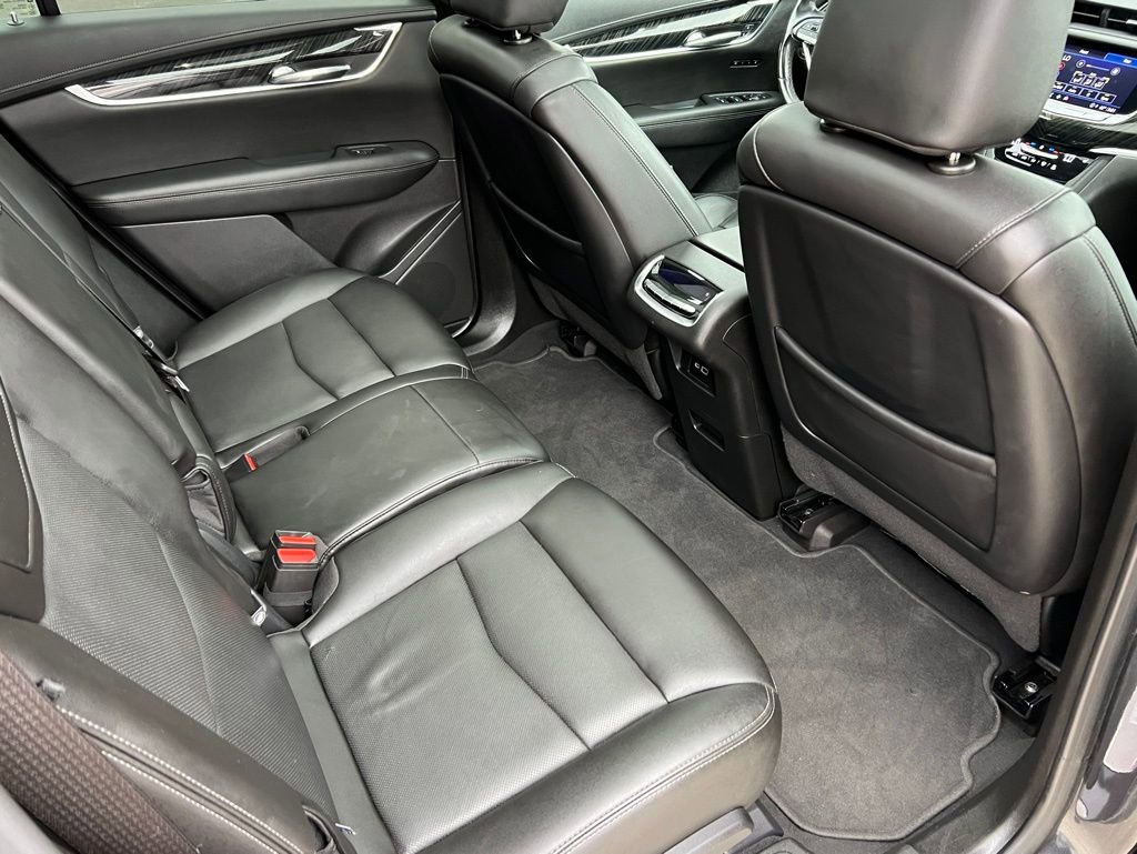 Used 2022 Cadillac XT6 Premium Luxury image 20