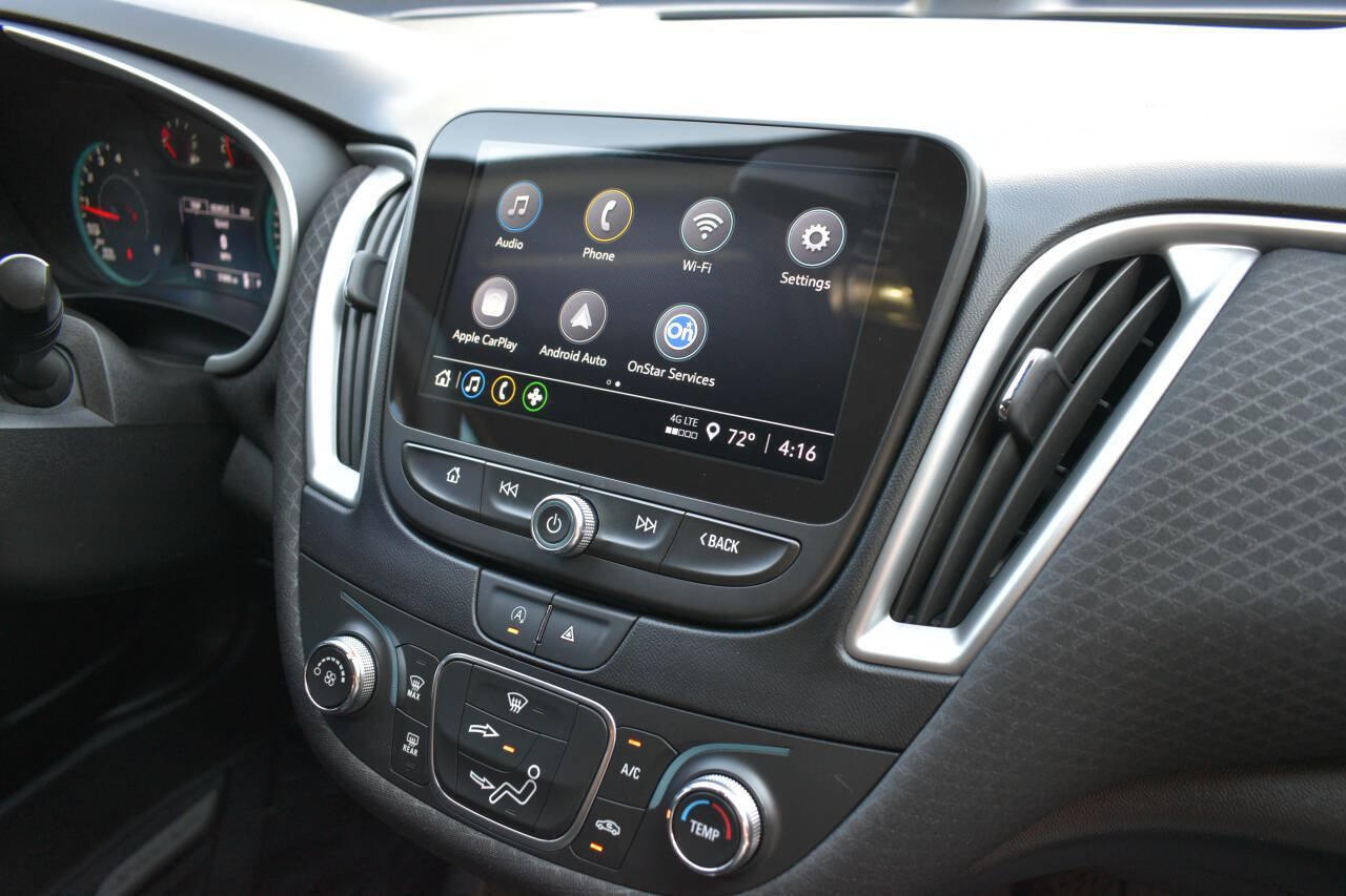 Used 2023 Chevrolet Malibu RS FWD image 21