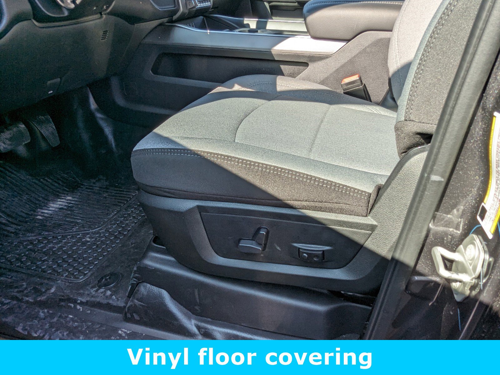 New 2024 RAM 4500 SLT w/ Quick Order Package 2YG SLT image 19