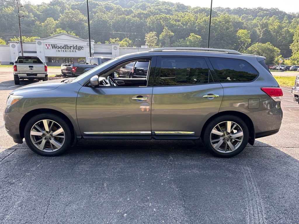 Used 2015 Nissan Pathfinder Platinum AWD/4WD image 2