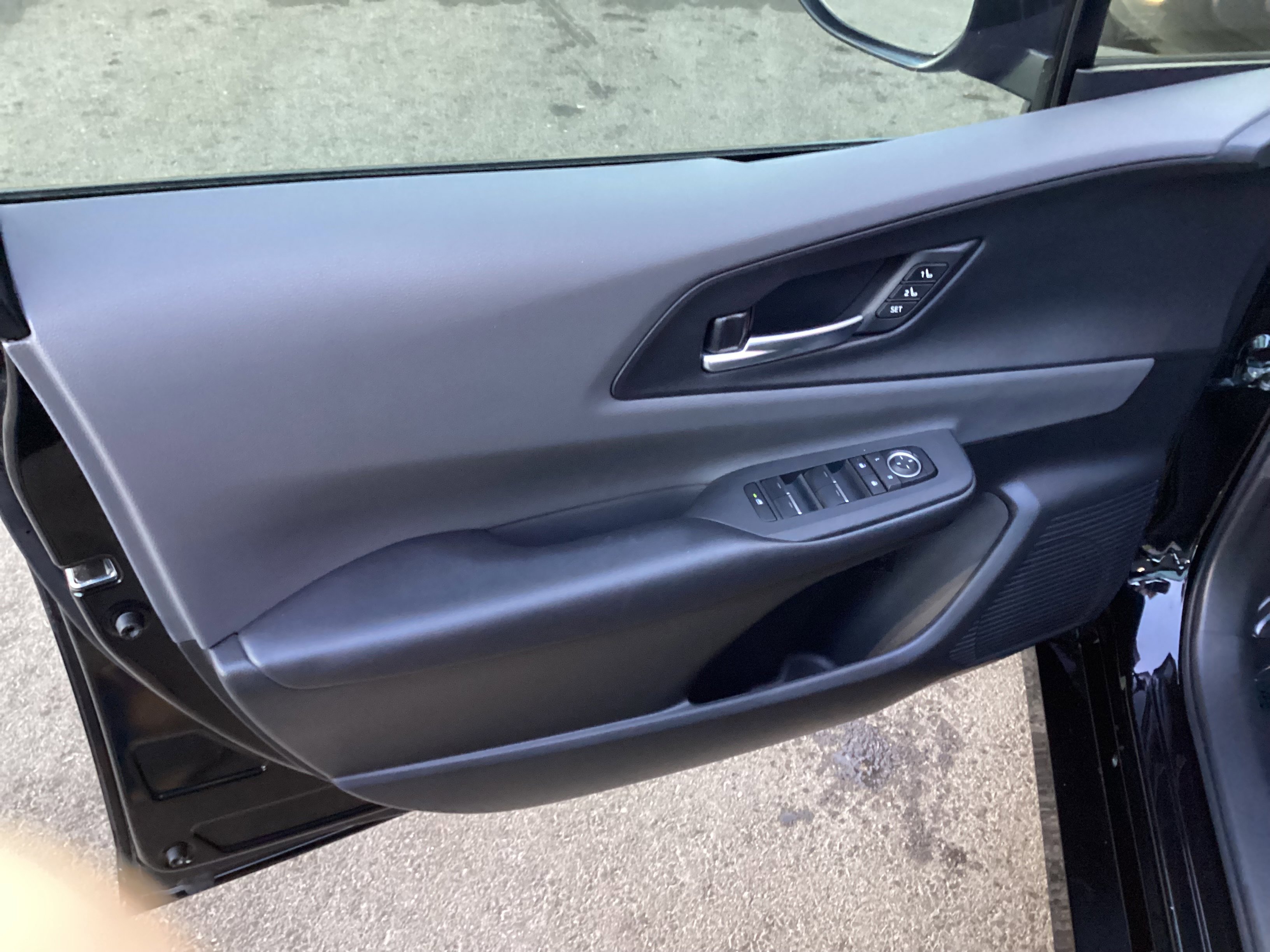 Certified 2024 Toyota Prius LE image 10