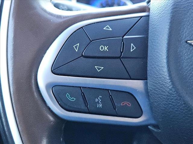 Used 2017 Chrysler Pacifica Limited w/ Tire & Wheel Group image 8