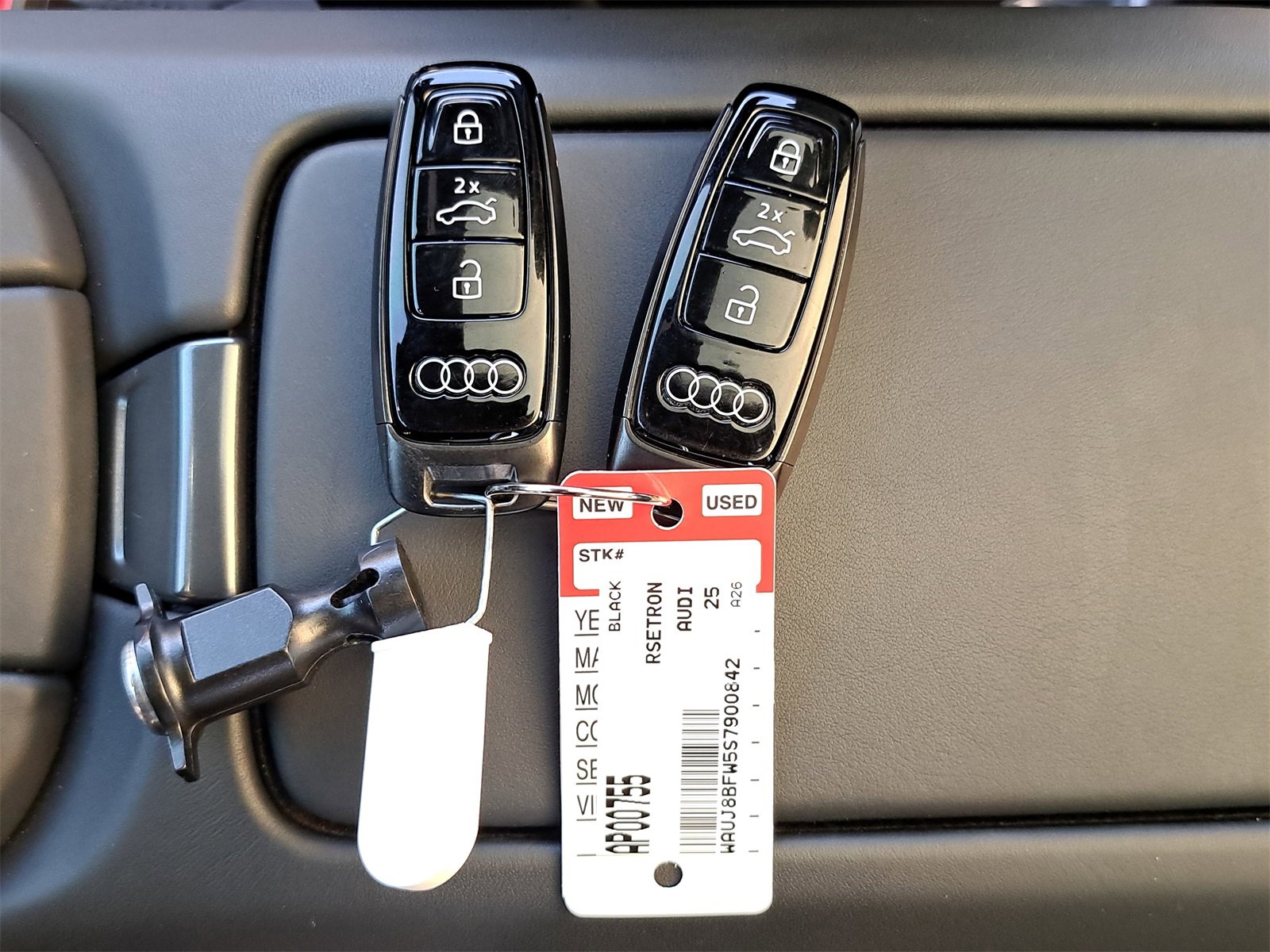 Used 2025 Audi RS e-tron GT performance w/ 21" Wheel Package image 39