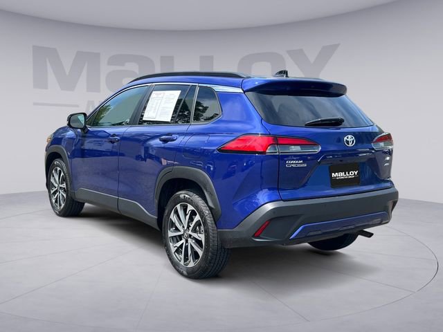 Used 2025 Toyota Corolla Cross XLE AWD/4WD image 3
