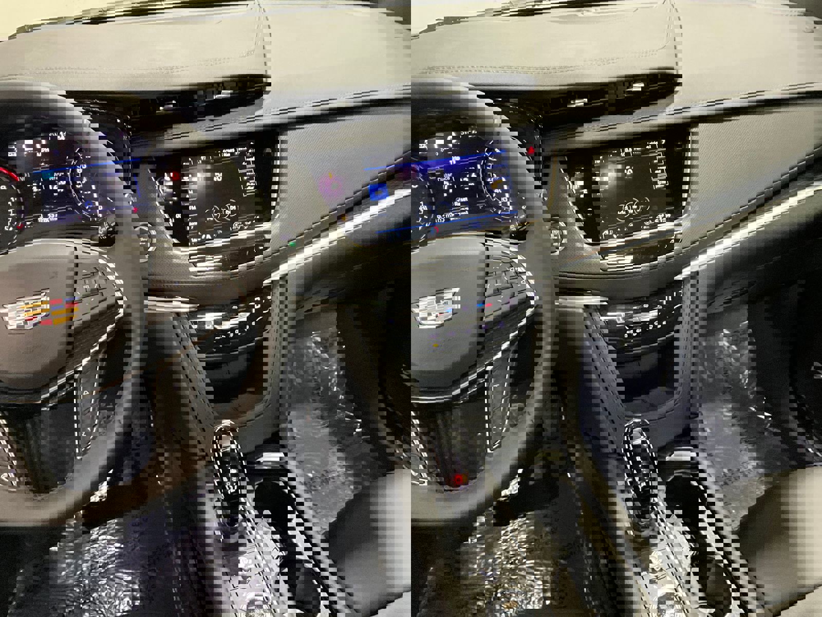 Used 2025 Cadillac XT5 Premium Luxury w/ Technology Package image 7