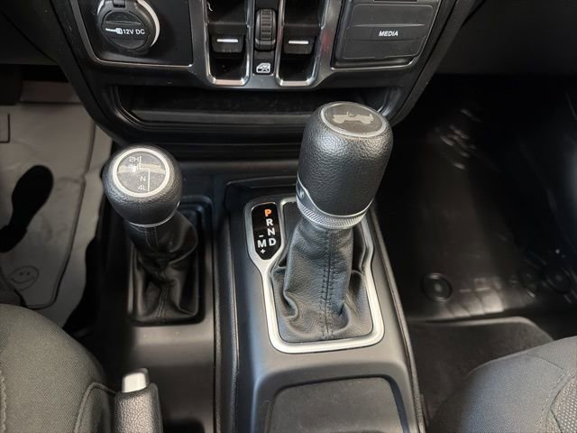 Used 2023 Jeep Wrangler Sport S AWD/4WD image 20