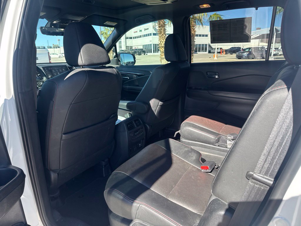 Used 2021 Honda Pilot Black Edition image 8
