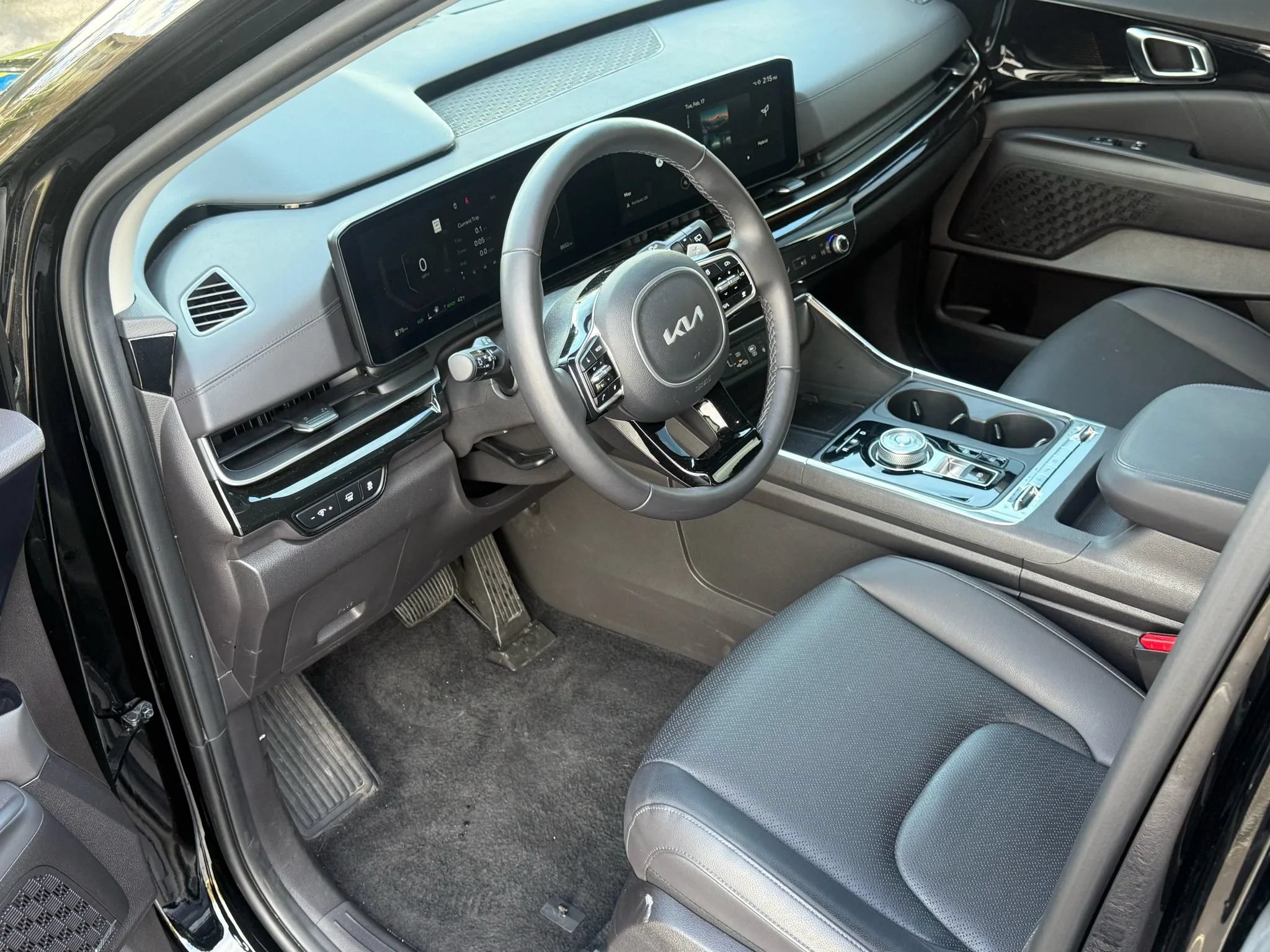 Used 2025 Kia Carnival SX Prestige FWD image 13