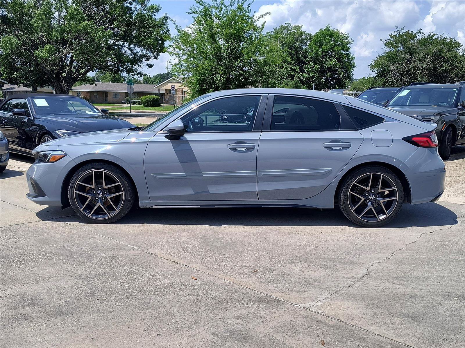 Used 2022 Honda Civic Sport Touring image 3