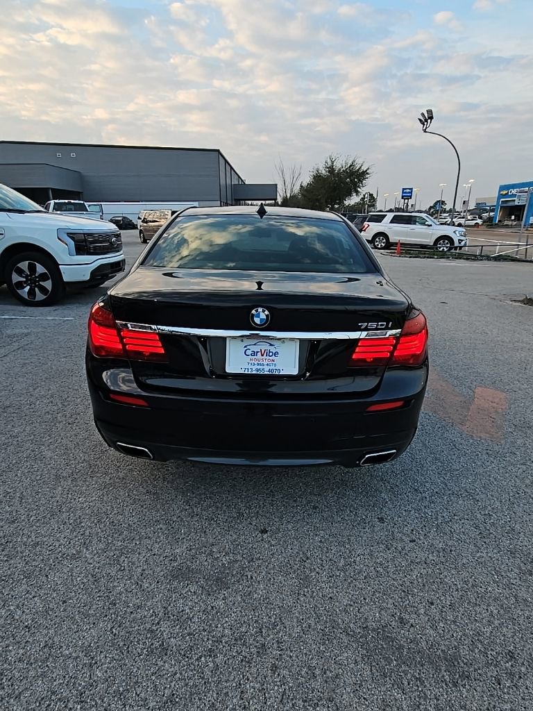 Used 2015 BMW 750i RWD image 6