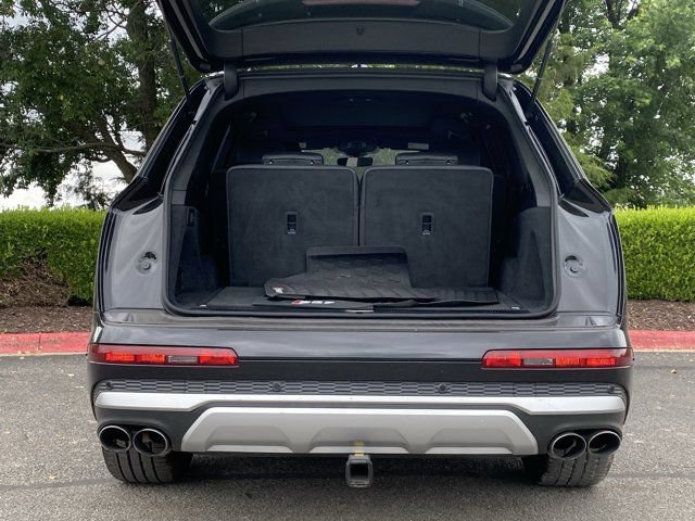 Used 2022 Audi SQ7 Prestige w/ Prestige Package AWD/4WD image 6