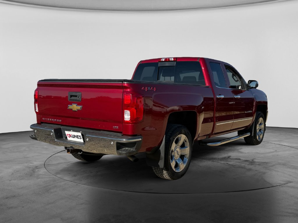 Used 2018 Chevrolet Silverado 1500 LTZ w/ Sport Package AWD/4WD image 10