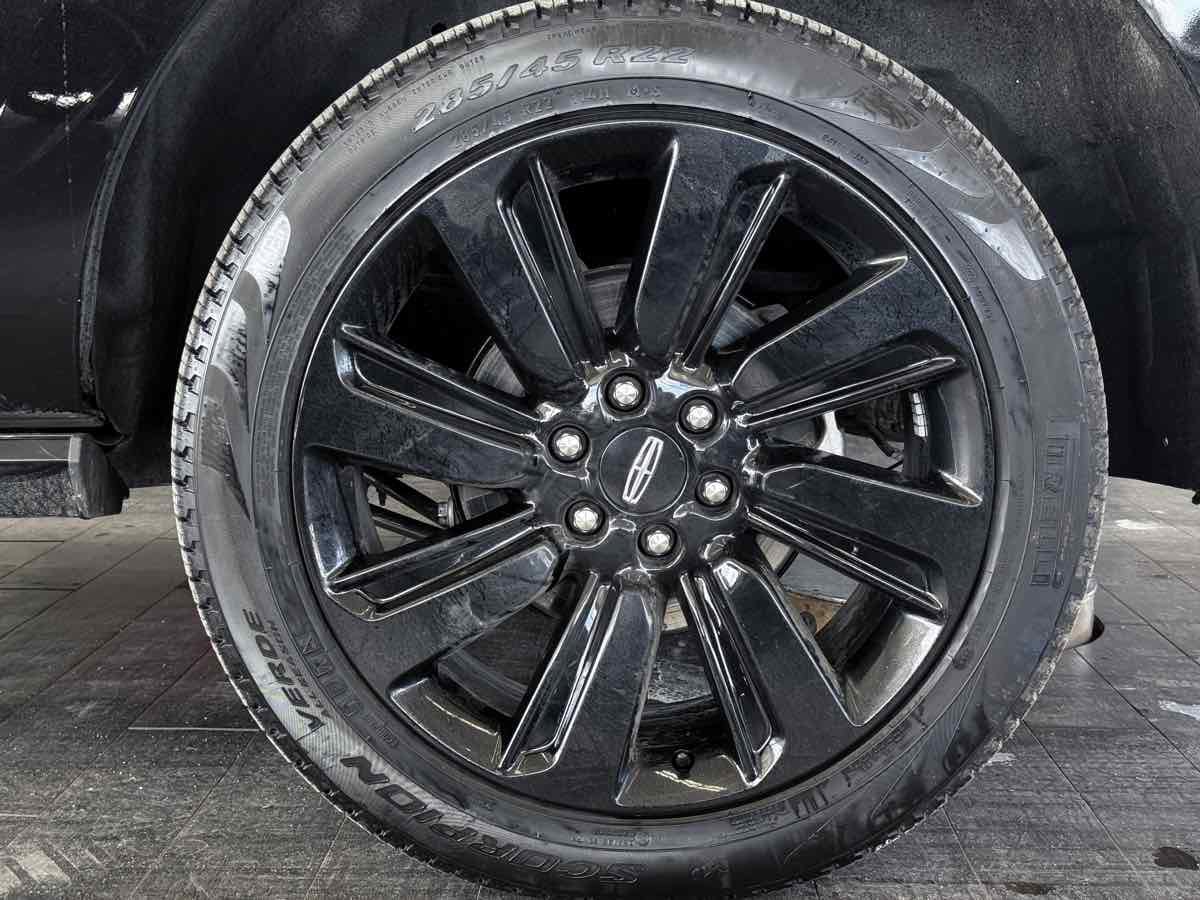 Used 2024 Lincoln Navigator Reserve AWD/4WD image 36